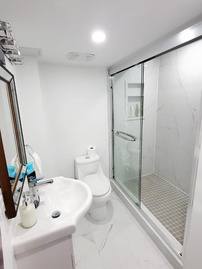 Feel Like Home/ Bs Mississauga Bagian luar foto